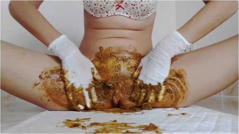MissAnja - Cover My Pussy With Shit, Fingering, Orgasms