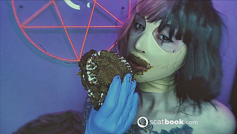 Sweet Betty Parlour - Bro I Brought You Some Food